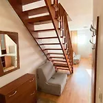 1br Bright 300mbps Wifi Duplex - Two Floors 반스코