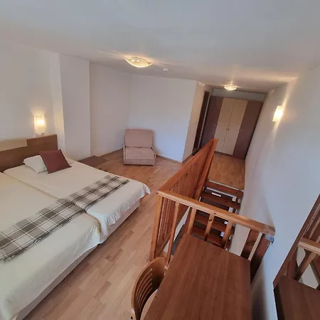 1br Bright 300mbps Wifi Duplex - Two Floors * Bansko