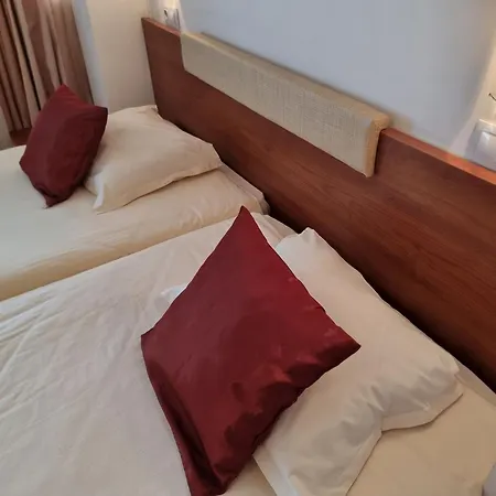 1br Bright 300mbps Wifi Duplex - Two Floors バンスコ