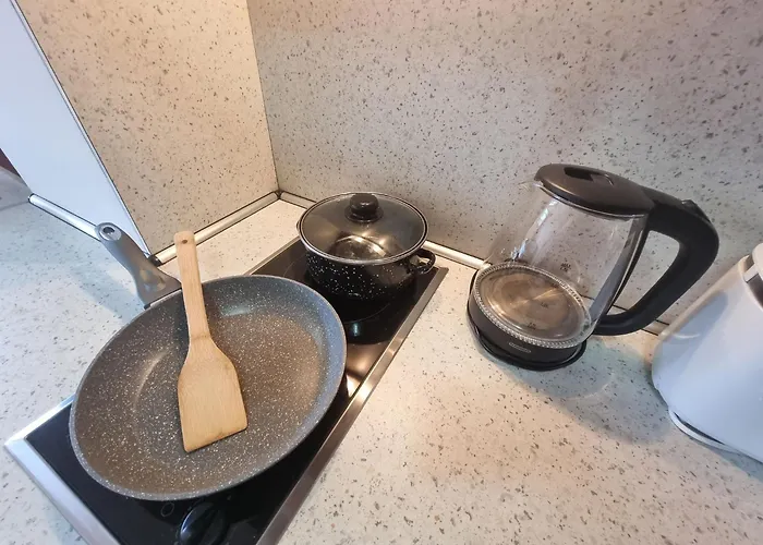 1br Bright 300mbps Wifi Duplex - Two Floors *